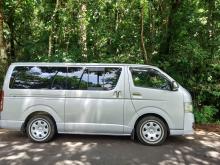 https://riyasewana.com/uploads/toyota-kdh-201-28650142.jpg