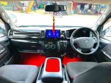 https://riyasewana.com/uploads/toyota-kdh-201-2926114493.jpg