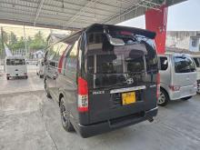 https://riyasewana.com/uploads/toyota-kdh-201-41114436073.jpg