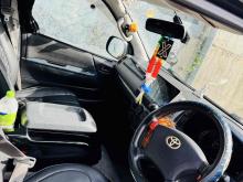 https://riyasewana.com/uploads/toyota-kdh-201-48165924052.jpg