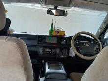 https://riyasewana.com/uploads/toyota-kdh-201-48251217836.jpg