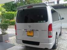 https://riyasewana.com/uploads/toyota-kdh-201-6173818872.jpg