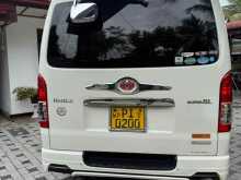 https://riyasewana.com/uploads/toyota-kdh-201-710061422663.jpg