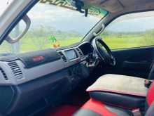 https://riyasewana.com/uploads/toyota-kdh-201-717424122162.jpg