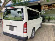 https://riyasewana.com/uploads/toyota-kdh-2011-1914320312074.jpg