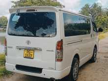 https://riyasewana.com/uploads/toyota-kdh-2013-1220593312342.jpg
