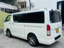 https://riyasewana.com/uploads/toyota-kdh-2014-2618112612422.jpg