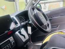 https://riyasewana.com/uploads/toyota-kdh-2014-2618112612913.jpg