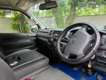 https://riyasewana.com/uploads/toyota-kdh-2015-1015445512954.jpg
