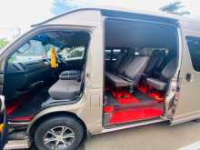 https://riyasewana.com/uploads/toyota-kdh-2015-1316452612462.jpg