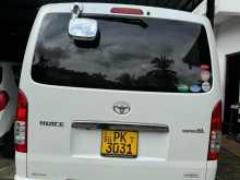 https://riyasewana.com/uploads/toyota-kdh-2017-221240812642.jpg
