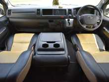 https://riyasewana.com/uploads/toyota-kdh-2017-23111623892.jpg