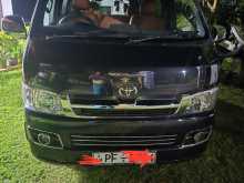 Toyota KDH 205 SUPER GL 2006 Van