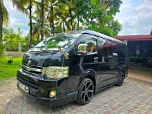 Toyota KDH 211 Original Super GL 2011 Van