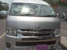 Toyota KDH 220 2006 Van