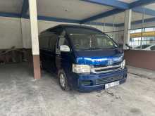 Toyota KDH 220 2007 Van