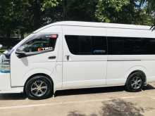 https://riyasewana.com/uploads/toyota-kdh-220-3202650882.jpg