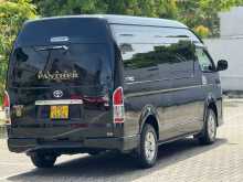 https://riyasewana.com/uploads/toyota-kdh-221-16812004173.jpg