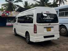 https://riyasewana.com/uploads/toyota-kdh-221-2015-2514120212083.jpg