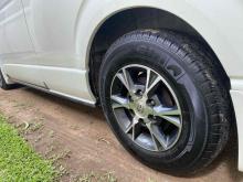 https://riyasewana.com/uploads/toyota-kdh-221-2115484724301.jpg