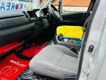 https://riyasewana.com/uploads/toyota-kdh-221-23704224783.jpg