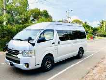 https://riyasewana.com/uploads/toyota-kdh-221-3018482222823.jpg