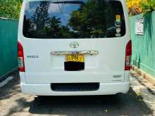 https://riyasewana.com/uploads/toyota-kdh-221-68222922252.jpg