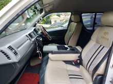 https://riyasewana.com/uploads/toyota-kdh-221k-22175859194.jpg