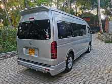 Toyota KDH 222 R 2007 Van