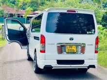 https://riyasewana.com/uploads/toyota-kdh-222148184462.jpg