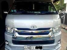 Toyota KDH 222B High Roof 2006 Van