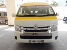 Toyota KDH222R High Roof 2018 Van