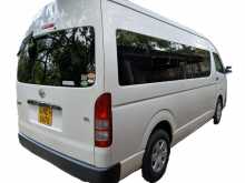 https://riyasewana.com/uploads/toyota-kdh-223-2016-1511323212402.jpg