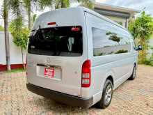 https://riyasewana.com/uploads/toyota-kdh-223-2911104032.jpg