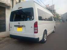 https://riyasewana.com/uploads/toyota-kdh-223b-25100311522.jpg