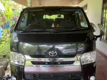 Toyota KDH 2010 Van