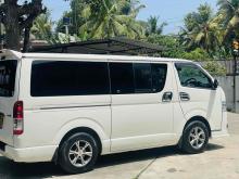 https://riyasewana.com/uploads/toyota-kdh-2714132324823.jpg