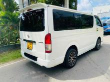 https://riyasewana.com/uploads/toyota-kdh-2714320124492.jpg
