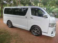 https://riyasewana.com/uploads/toyota-kdh-27716504012.jpg