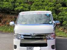 Toyota KDH 2006 Van