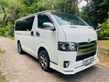 https://riyasewana.com/uploads/toyota-kdh-291646204253.jpg