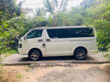 https://riyasewana.com/uploads/toyota-kdh-291646204902.jpg