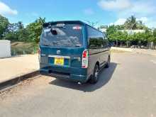 https://riyasewana.com/uploads/toyota-kdh-41832554982.jpg