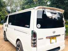 https://riyasewana.com/uploads/toyota-kdh-921373122842.jpg