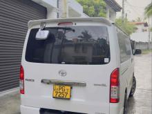 https://riyasewana.com/uploads/toyota-kdh-dark-1014182224212.jpg