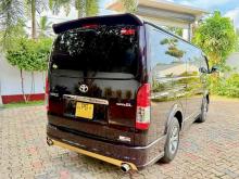 https://riyasewana.com/uploads/toyota-kdh-dark-121114506164.jpg