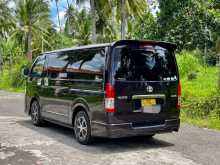 https://riyasewana.com/uploads/toyota-kdh-dark-171118394982.jpg