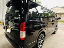 https://riyasewana.com/uploads/toyota-kdh-dark-2721453217655.jpg
