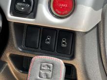 https://riyasewana.com/uploads/toyota-kdh-dark-41354126533.jpg