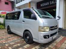 Toyota KDH DX 2006 Van